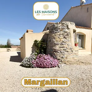 Margaillan - Très Belle Maison Avec Parking, Jardin Et Clim Arles