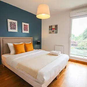 With Balcony, Parking And Elevator Lille